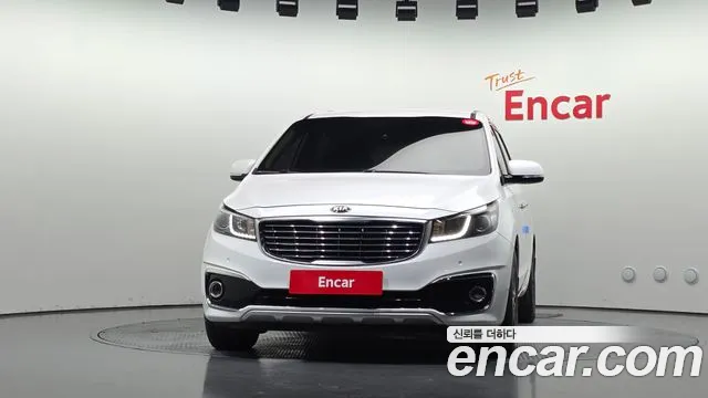 Kia Carnival 2017 thumb 3