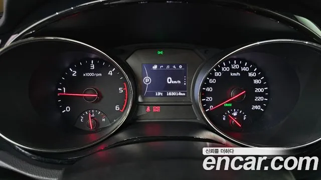 Kia Carnival 2017 thumb 8