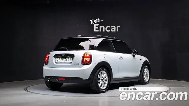 MINI Hatch 2019 thumb 2