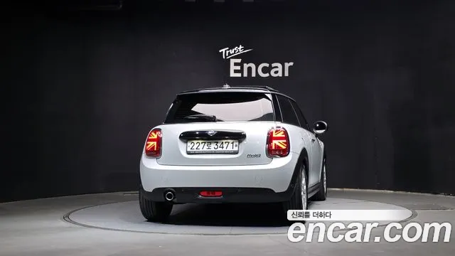 MINI Hatch 2019 thumb 4