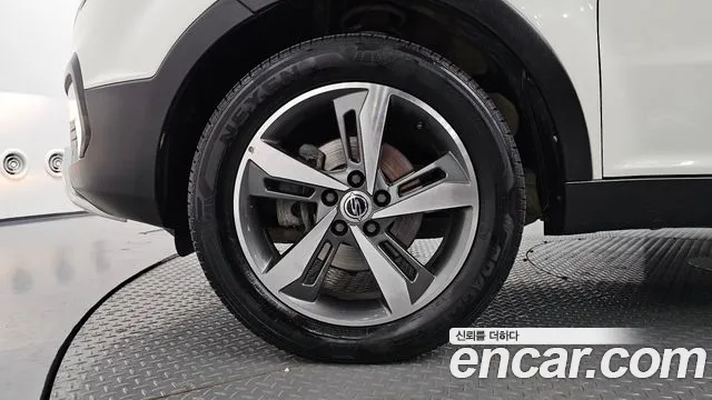KG_Mobility_Ssangyong KORANDO 2017 thumb 5