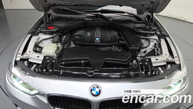 BMW 3-Series 2015 thumb 6