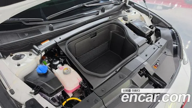 Hyundai IONIQ 6 2024 thumb 6
