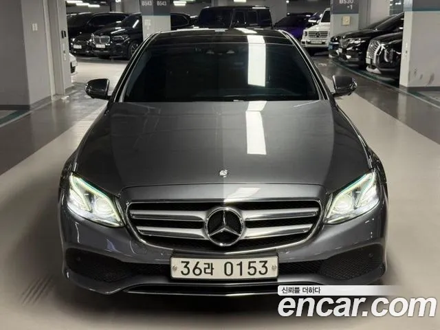 Mercedes-Benz E-Класс 2016 thumb 12