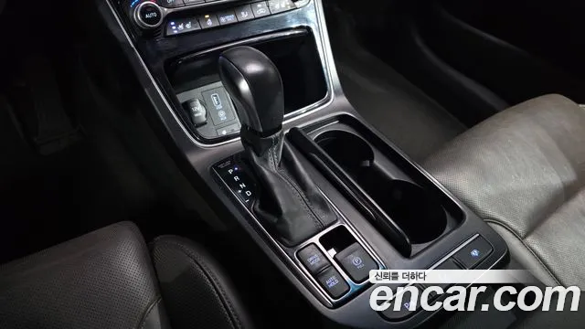 Hyundai Grandeur 2017 thumb 9