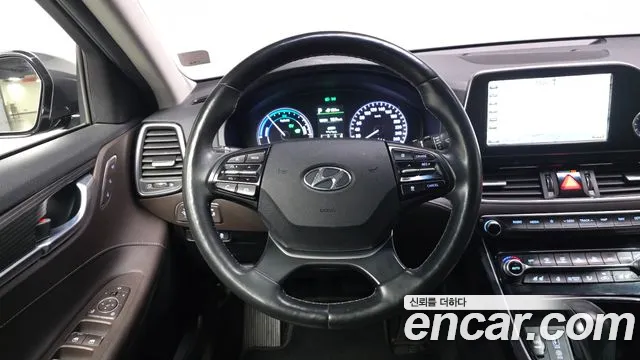 Hyundai Grandeur 2017 thumb 12
