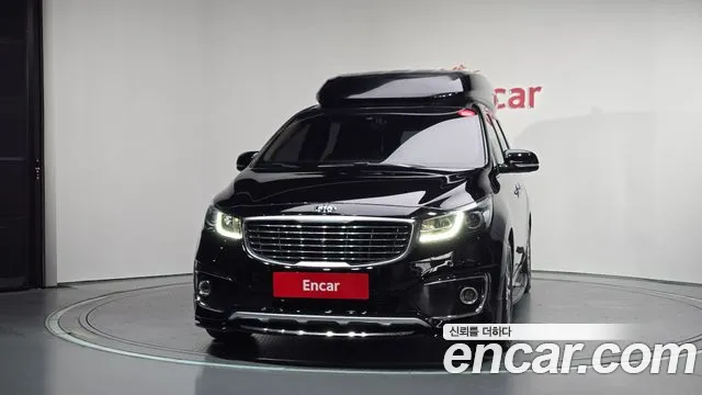 Kia Carnival 2017 thumb 3