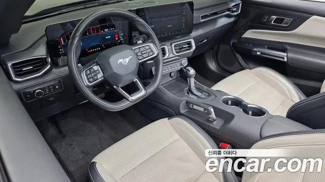 Ford Mustang Mach-E 2025 thumb 7