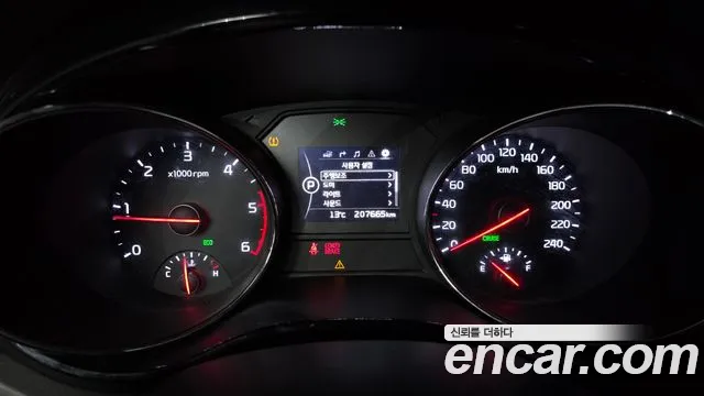 Kia Carnival 2017 thumb 8