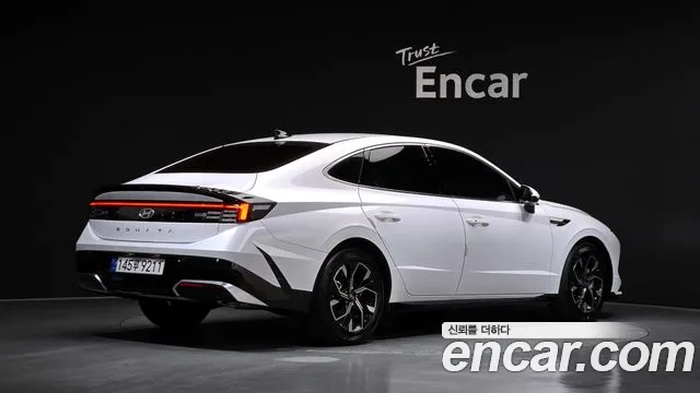 Hyundai Sonata 2025 thumb 2