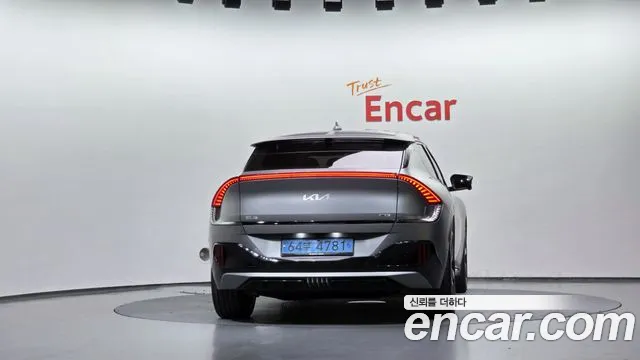 Kia EV6 2023 thumb 4