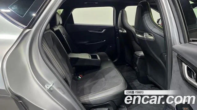 Kia EV6 2023 thumb 12