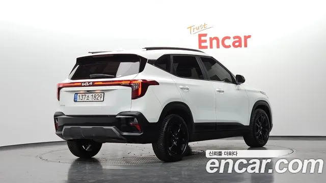 Kia Seltos 2022 thumb 2