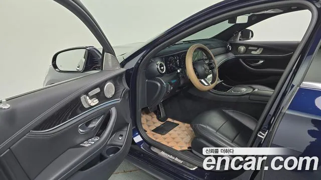 Mercedes-Benz E-Класс 2020 thumb 9