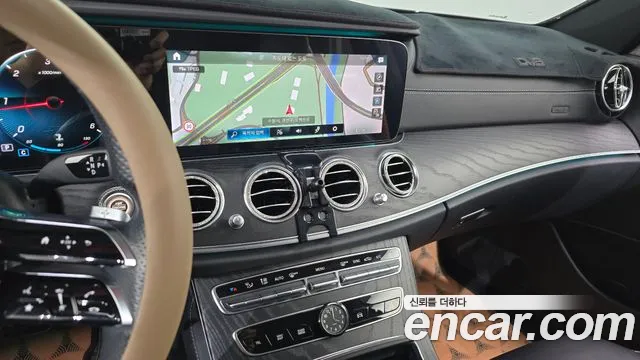 Mercedes-Benz E-Класс 2020 thumb 11
