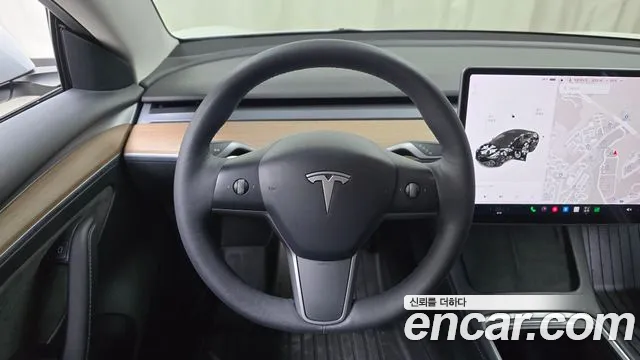 Tesla Model 3 2022 thumb 11
