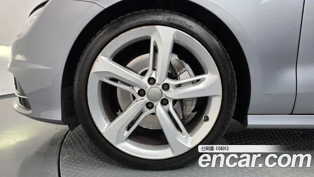 Audi A7 2016 thumb 5