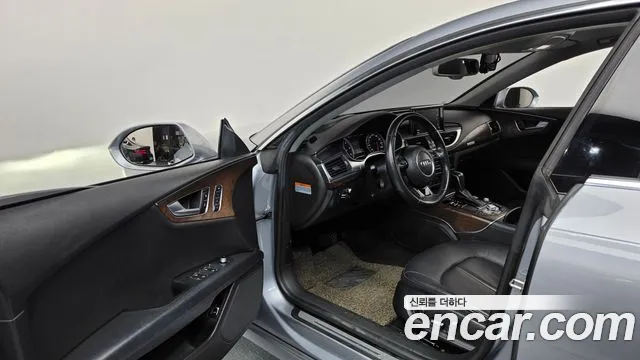 Audi A7 2016 thumb 10