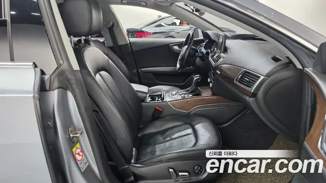 Audi A7 2016 thumb 11