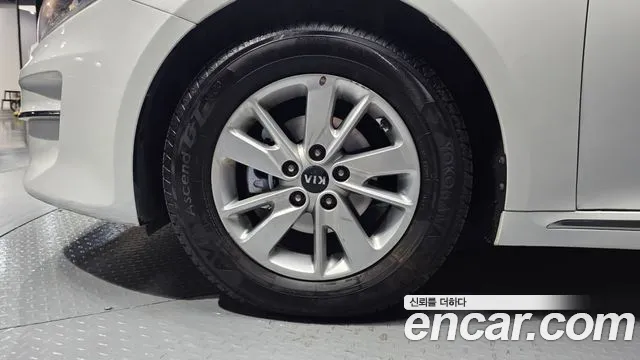 Kia K5 2016 thumb 5