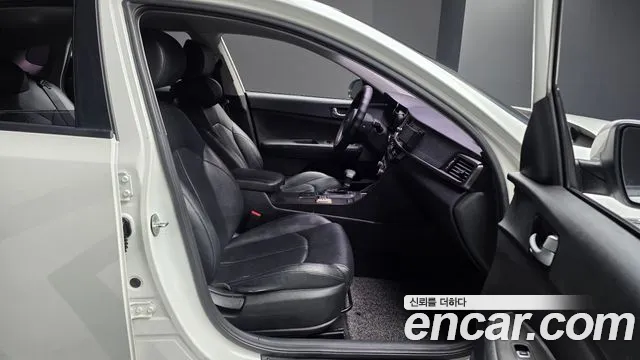 Kia K5 2016 thumb 11