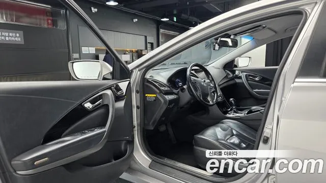 Hyundai Grandeur 2011 thumb 10