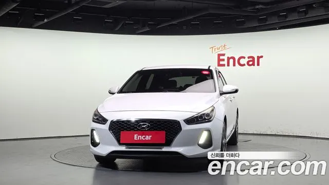 Hyundai i30 2017 thumb 3