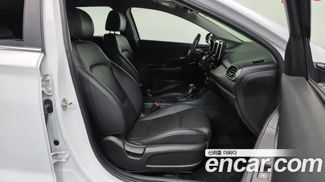 Hyundai i30 2017 thumb 11