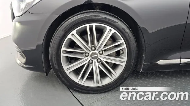 Genesis G80 2018 thumb 5