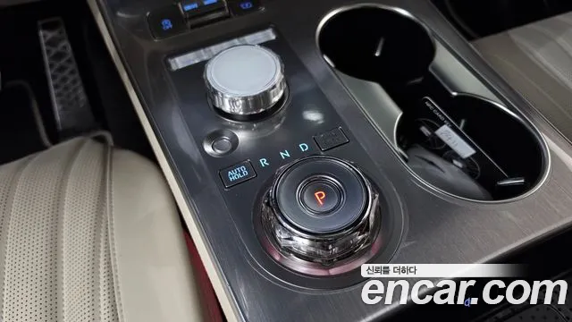 Genesis GV70 2024 thumb 9