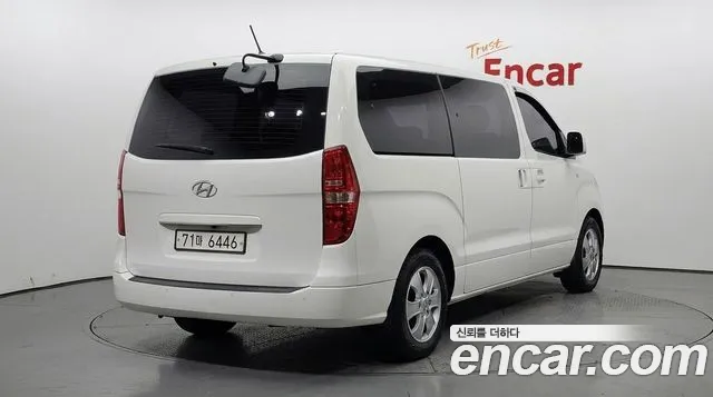 Hyundai Starex 2019 thumb 2
