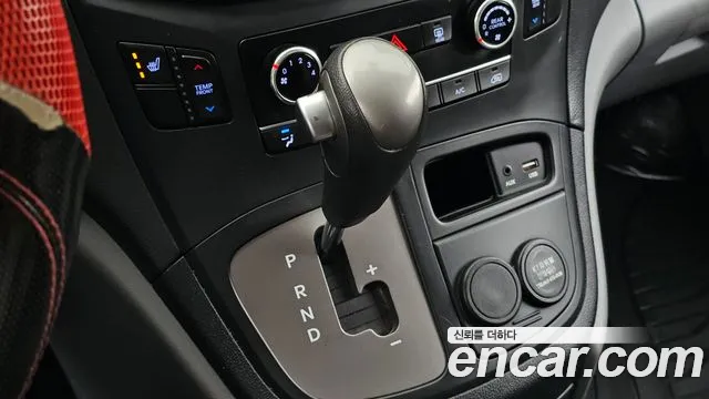 Hyundai Starex 2019 thumb 9