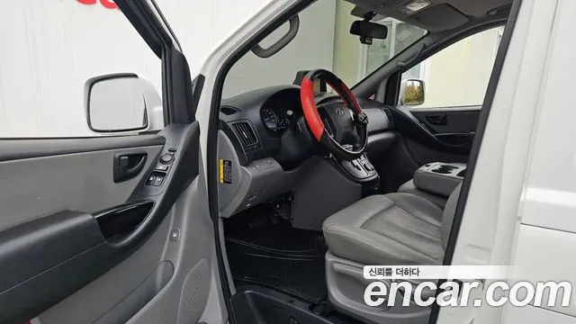 Hyundai Starex 2019 thumb 10
