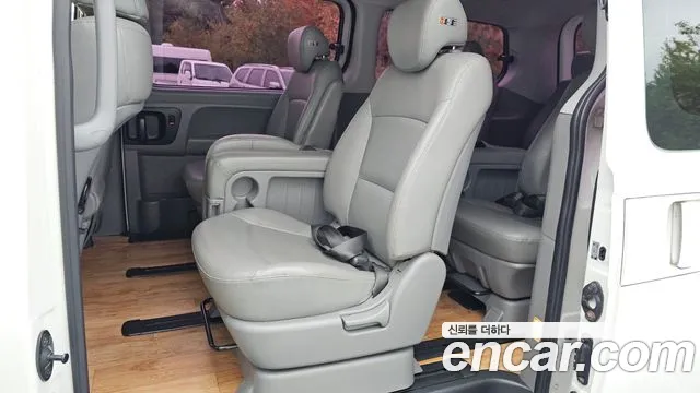 Hyundai Starex 2019 thumb 12