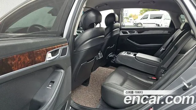 Hyundai Genesis 2015 thumb 12