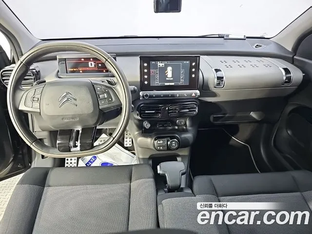 DS C4 CACTUS 2017 thumb 5