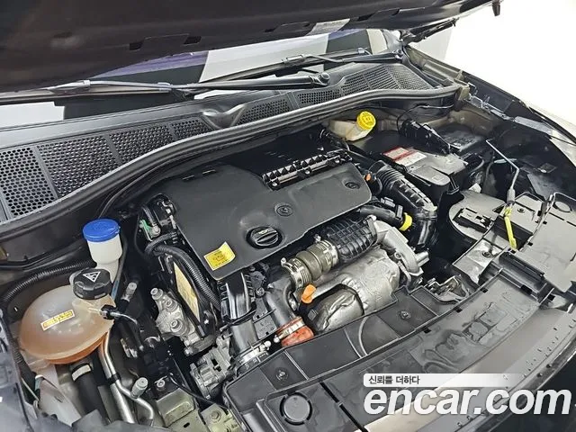 DS C4 CACTUS 2017 thumb 6