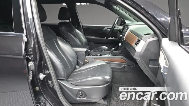 KG_Mobility_Ssangyong Rexton 2017 thumb 10