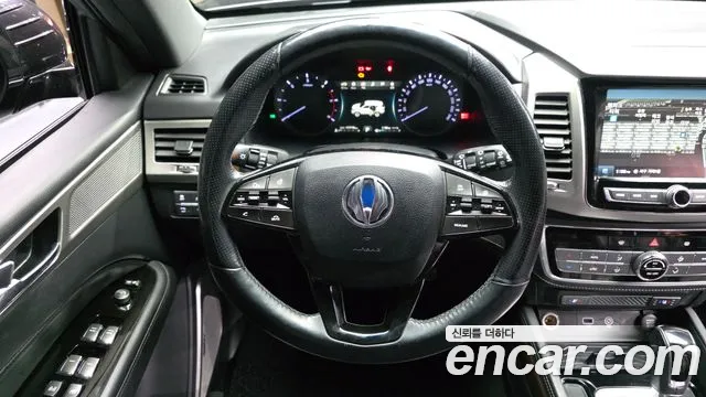 KG_Mobility_Ssangyong Rexton 2017 thumb 12