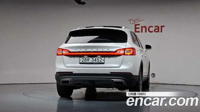Lincoln MKX 2018 thumb 4