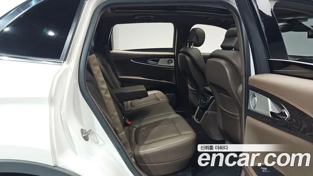 Lincoln MKX 2018 thumb 11