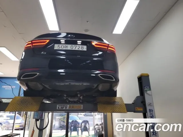 Kia K9 2016 thumb 2