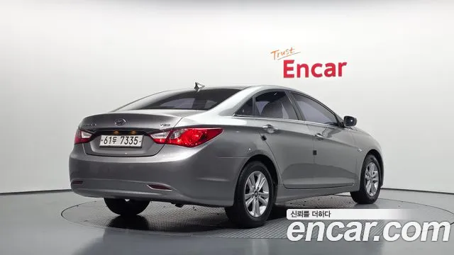 Hyundai Sonata 2010 thumb 2