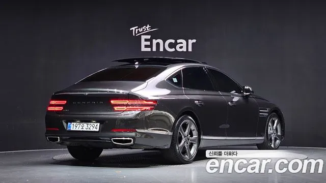 Genesis G80 2022 thumb 2