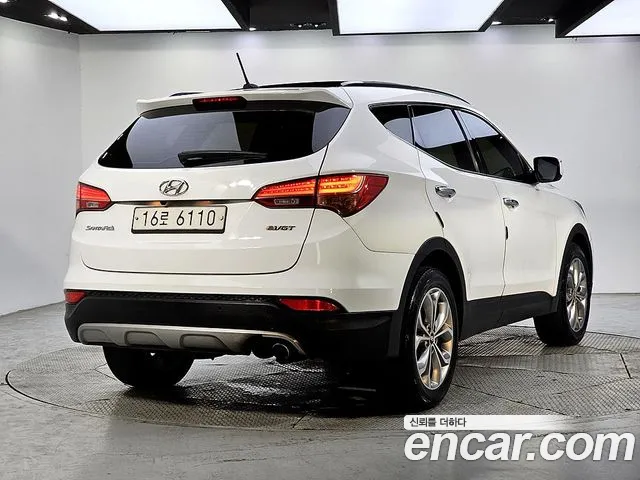 Hyundai Santa Fe 2012 thumb 4