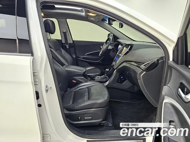 Hyundai Santa Fe 2012 thumb 10