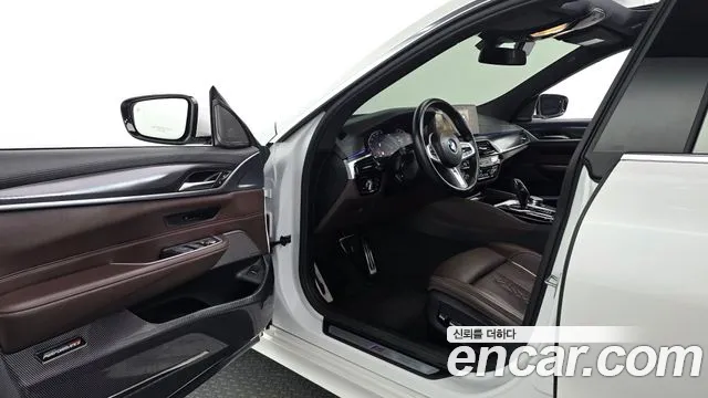 BMW Gran Turismo 2023 thumb 10