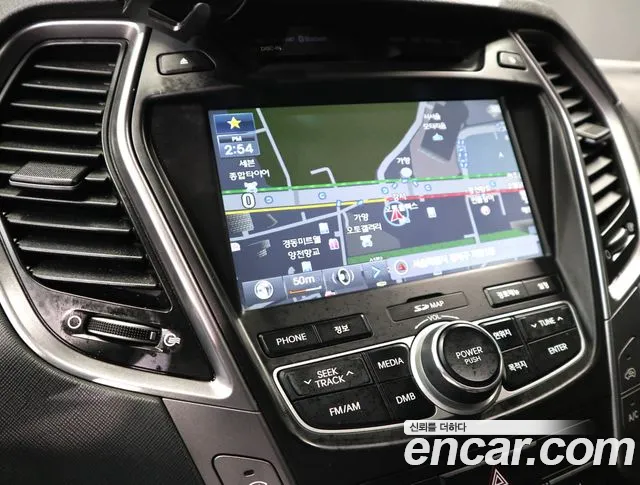 Hyundai Santa Fe 2012 thumb 6