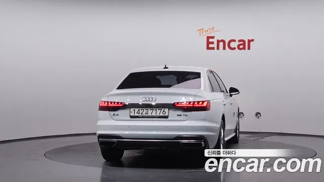 Audi A4 2021 thumb 4