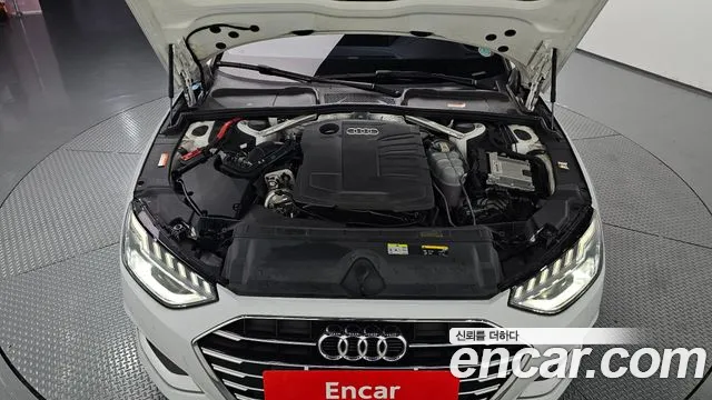 Audi A4 2021 thumb 6